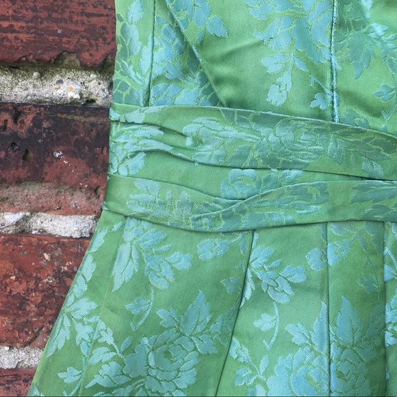 Gorgeous, vintage, handmade, one of a kind floral gown. - Picture 4 of 5